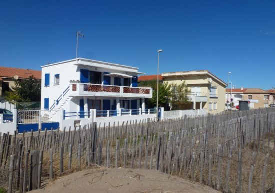 VALRAS-PLAGE APPARTEMENT POUR 3 PERSONNES LE MÉDITERRANÉE FRONT DE MER