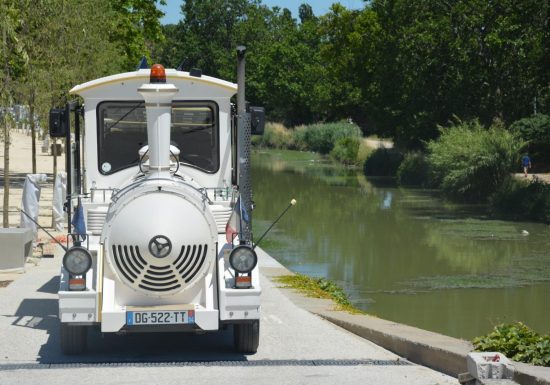 LE PETIT TRAIN TOURISTIQUE DE BEZIERS/VEOLIA TRANSPORT – BMT (RÉSEAU BUS URBAIN)