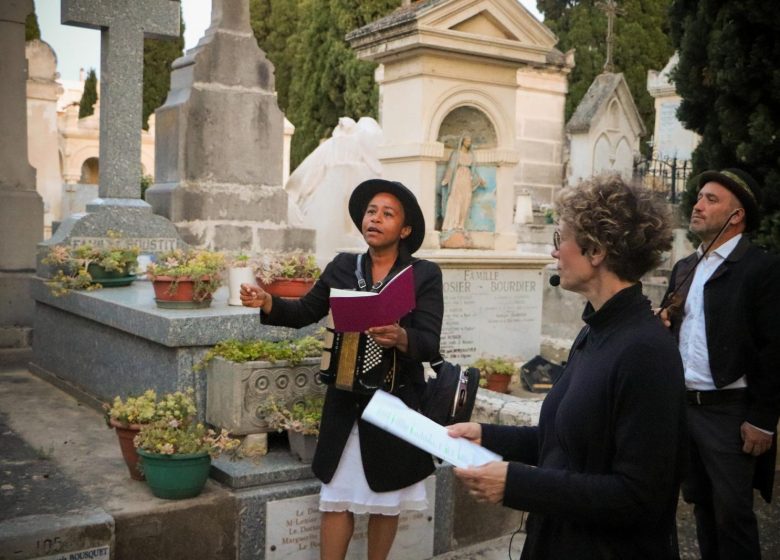 RONDE DE NUIT AU CIMETIÈRE VIEUX